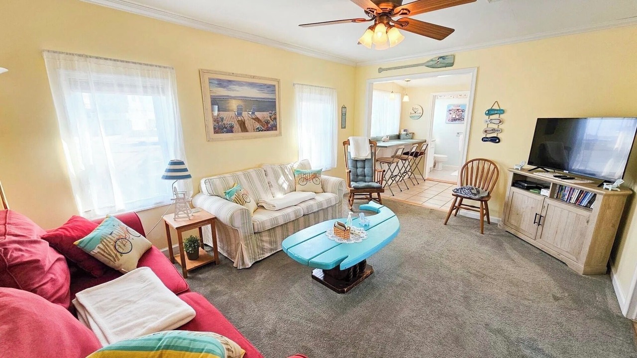 Photo of Livingroom in Tuckerton Beach