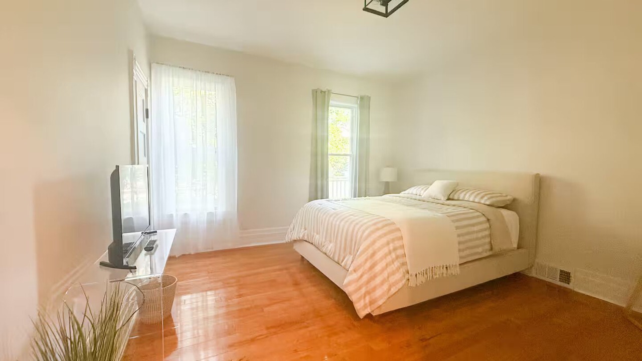 Photo of Bedroom in Lyndhurst