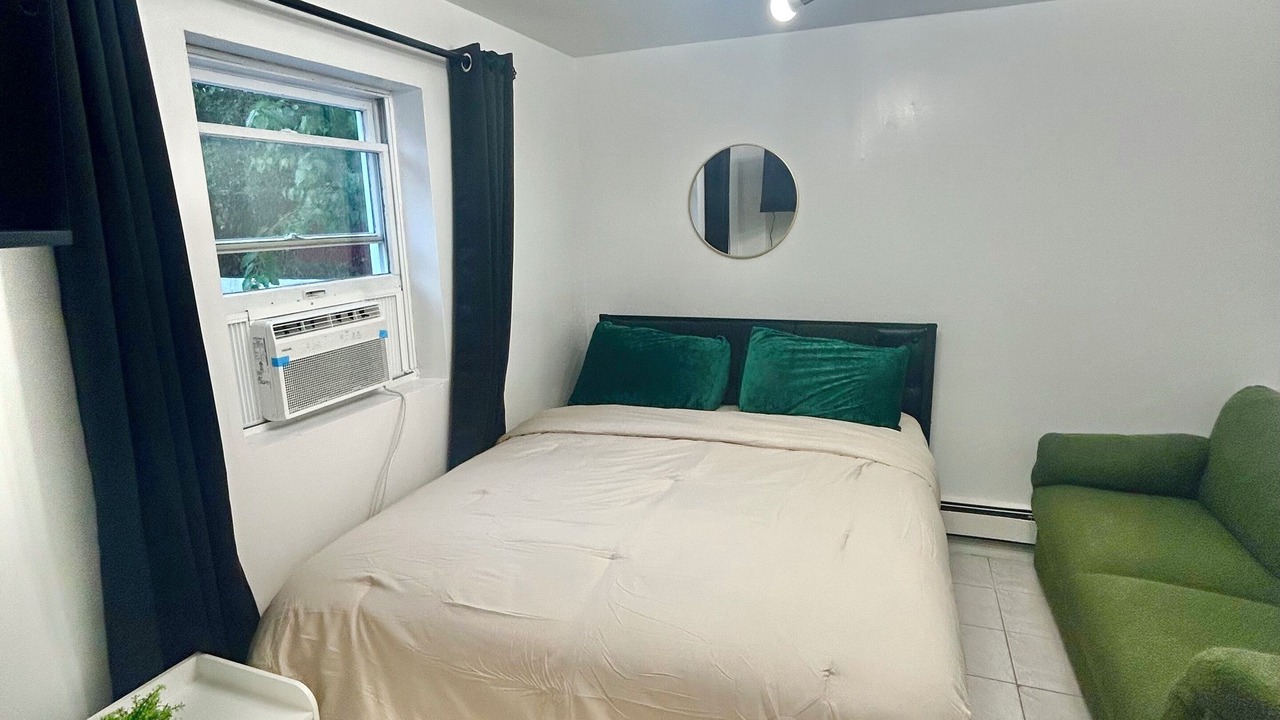 Photo of Bedroom in Ironbound District