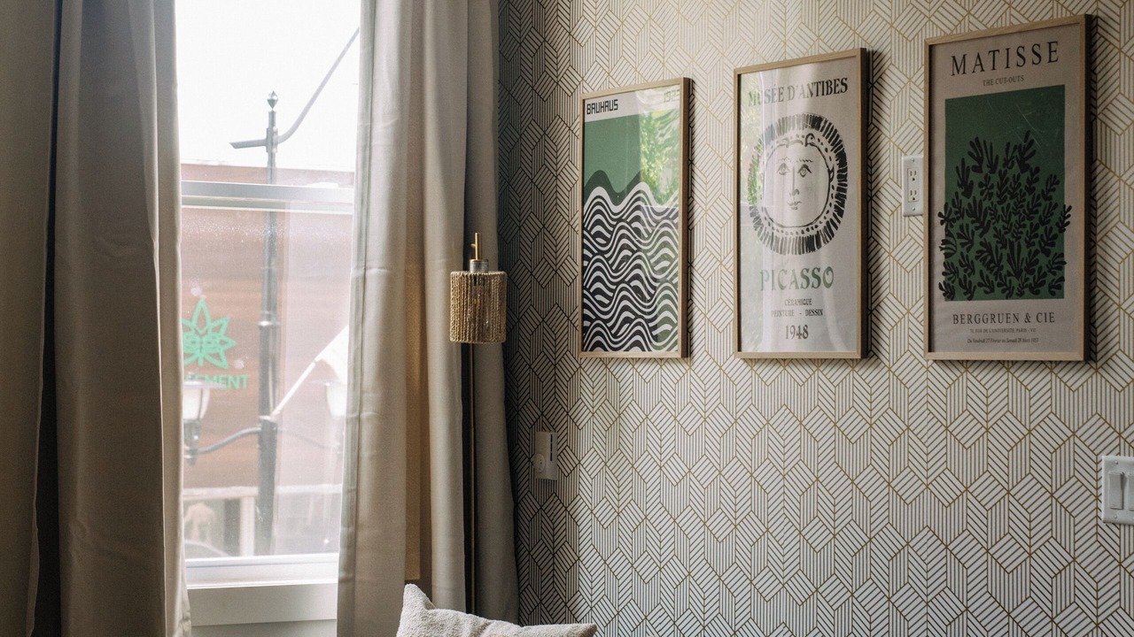 Photo of Livingroom in The Heights