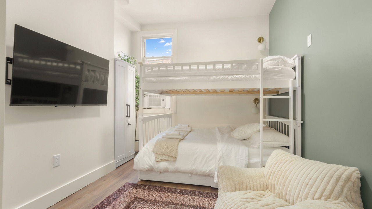 Photo of Bedroom in The Heights
