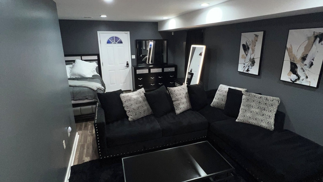 Photo of Bedroom in Orange