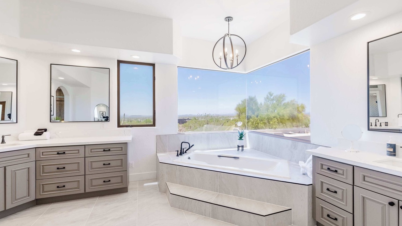 Photo of Bathroom in The Peak