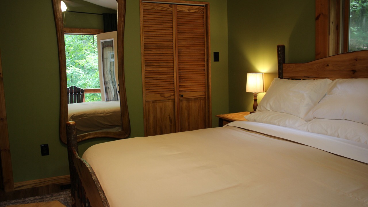 Photo of Bedroom in Gallipolis Ferry