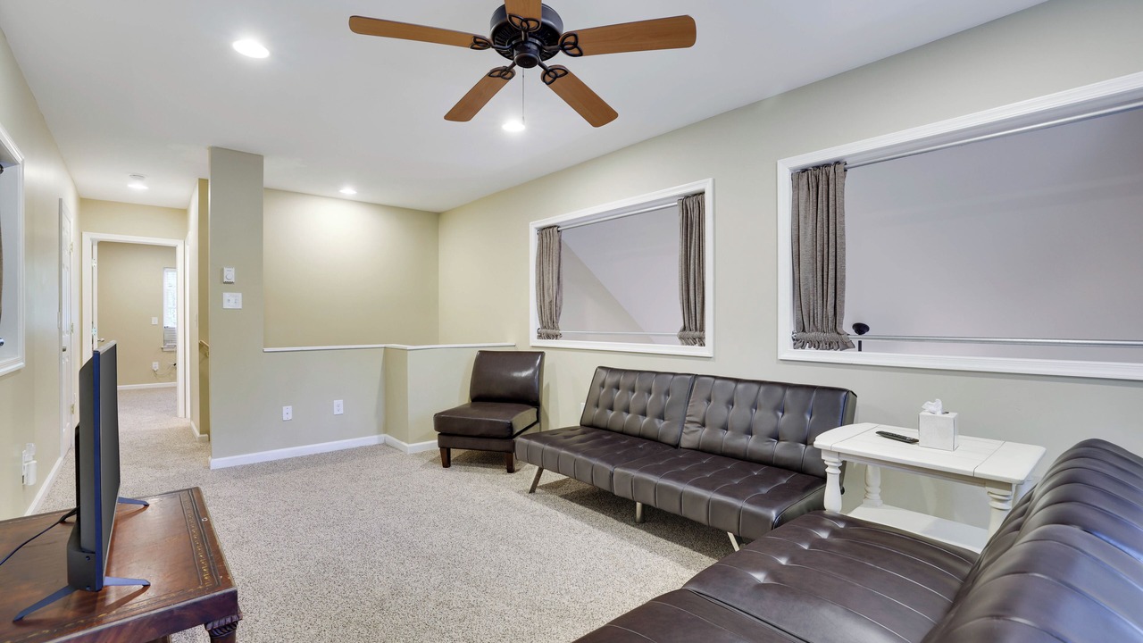 Photo of Livingroom in Lackawaxen