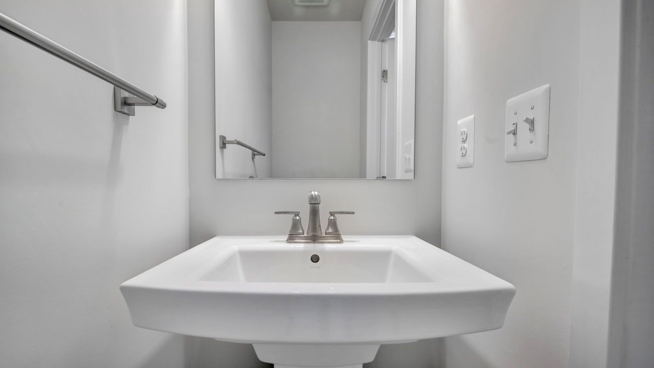 Photo of Bathroom in Glenarden