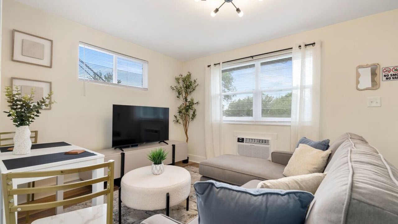 Photo of Livingroom in Downtown Columbus