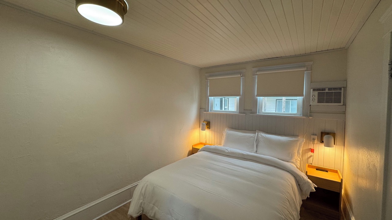 Photo of Bedroom in Geneva-on-the-Lake