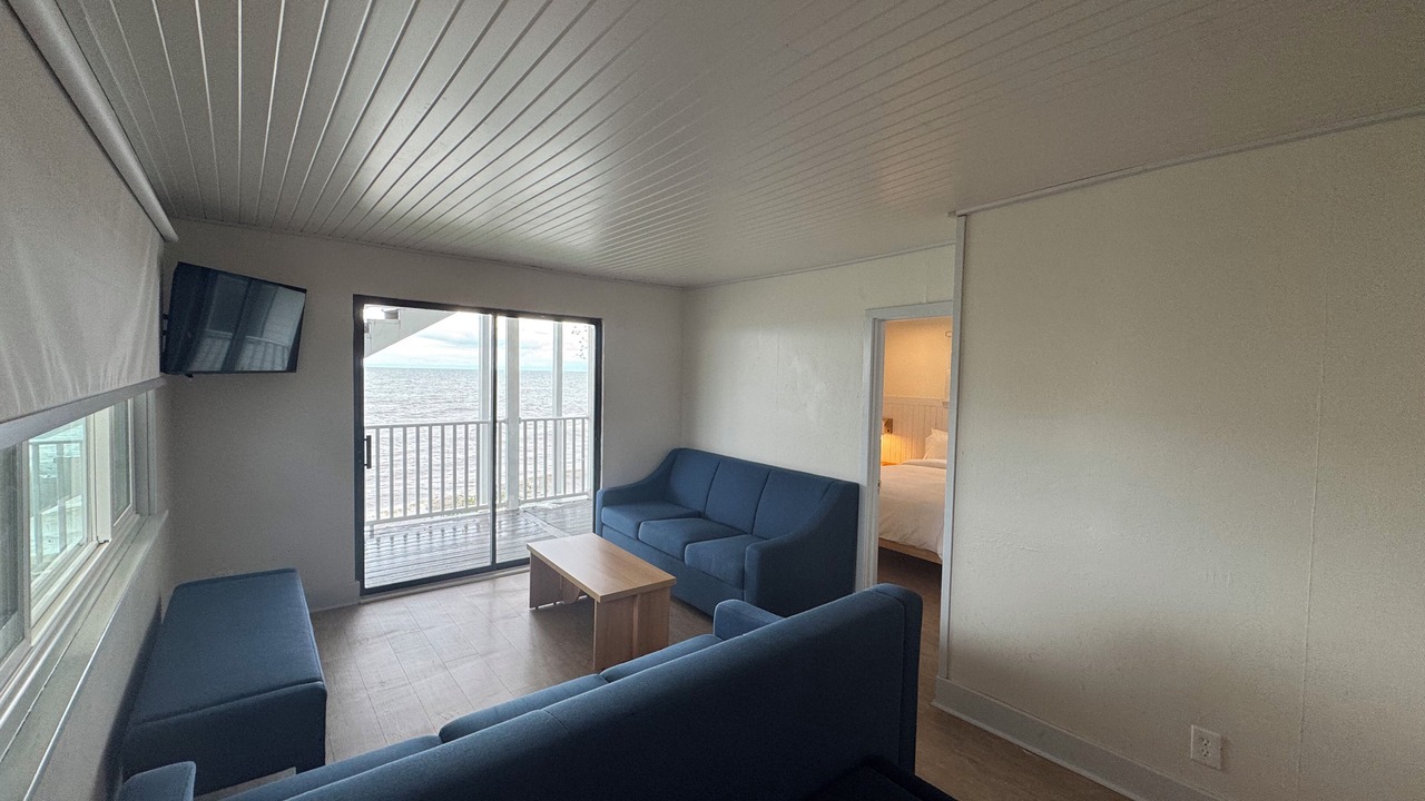 Photo of Livingroom in Geneva-on-the-Lake