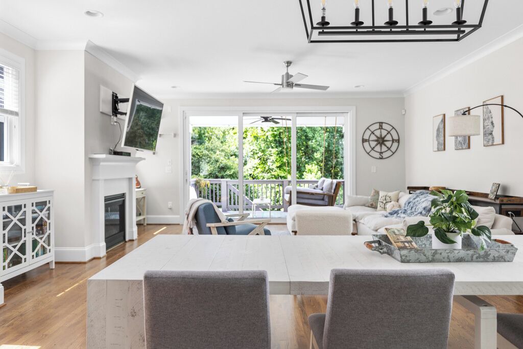 Photo of Livingroom in Southwest Raleigh