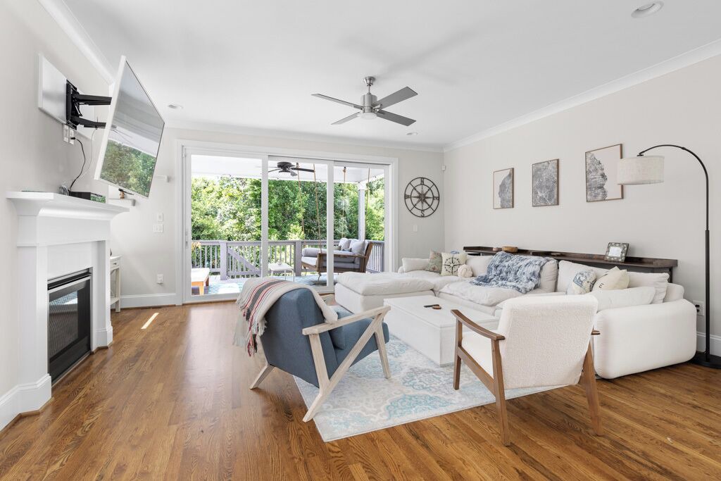 Photo of Livingroom in Southwest Raleigh