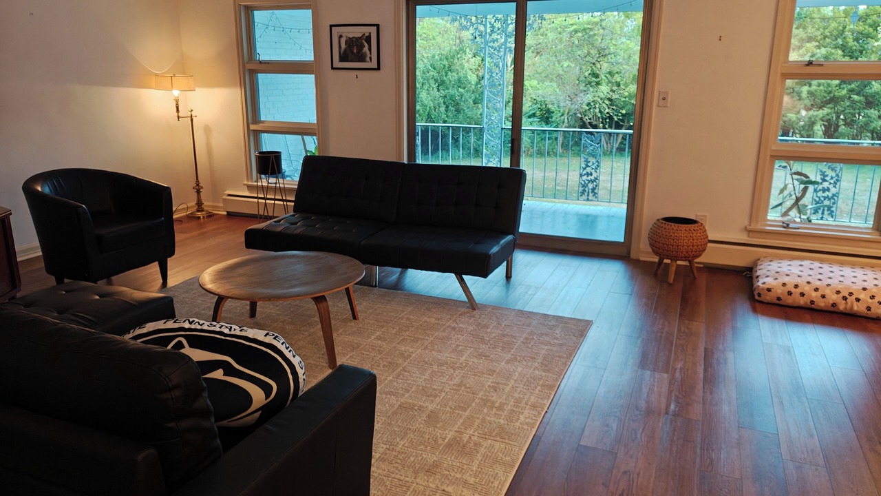 Photo of Livingroom in Bellefonte