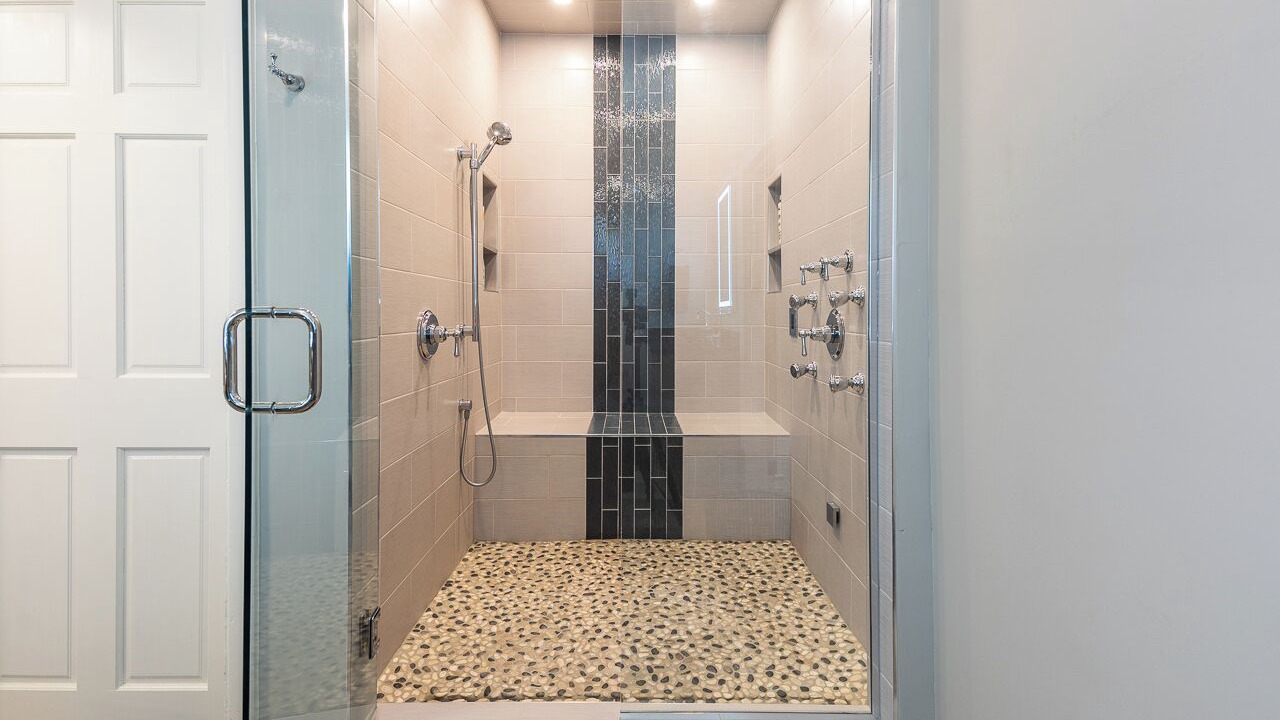 Photo of Bathroom in Cooper-Young Historic District