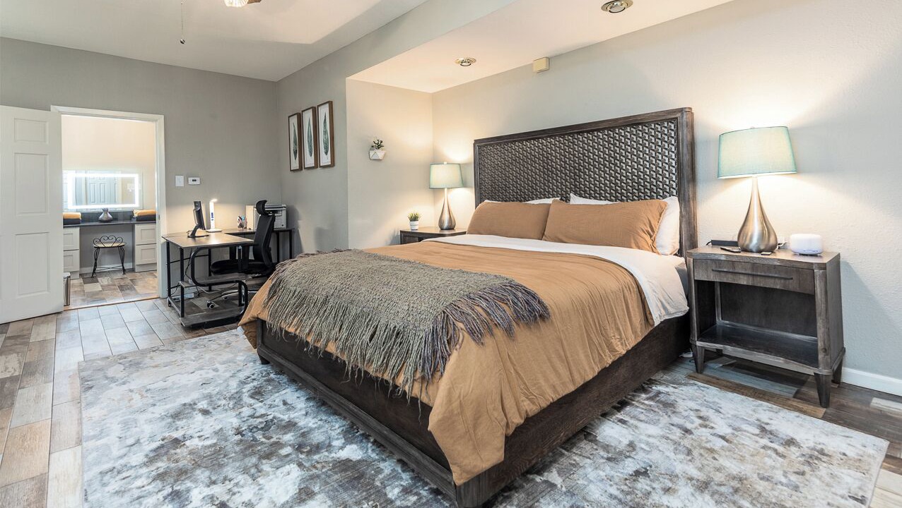 Photo of Bedroom in Cooper-Young Historic District