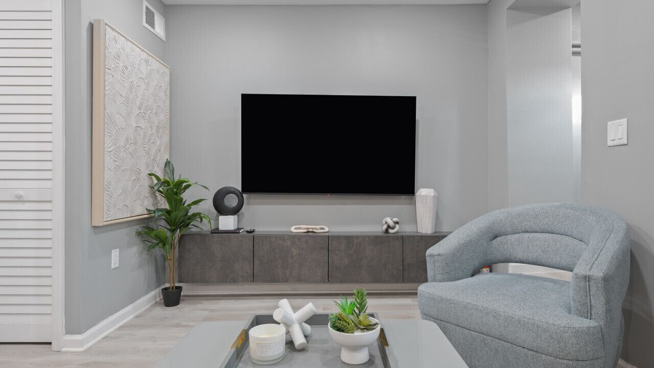 Photo of Livingroom in The Heights