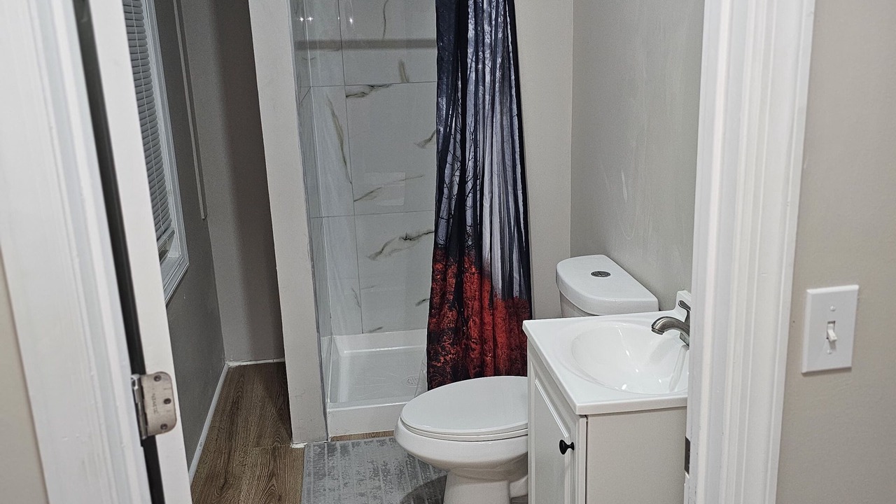 Photo of Bathroom in Weequahic