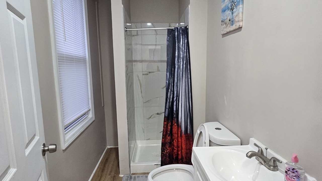 Photo of Bathroom in Weequahic