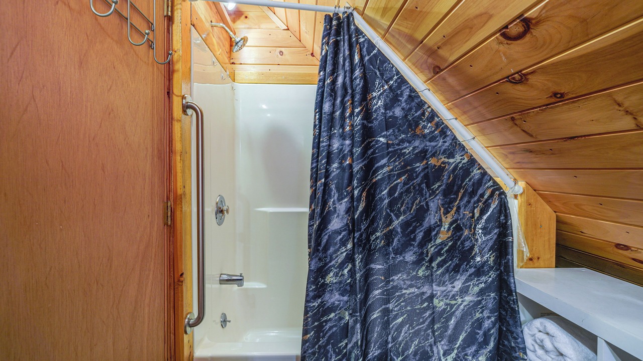 Photo of Bathroom in Adrian