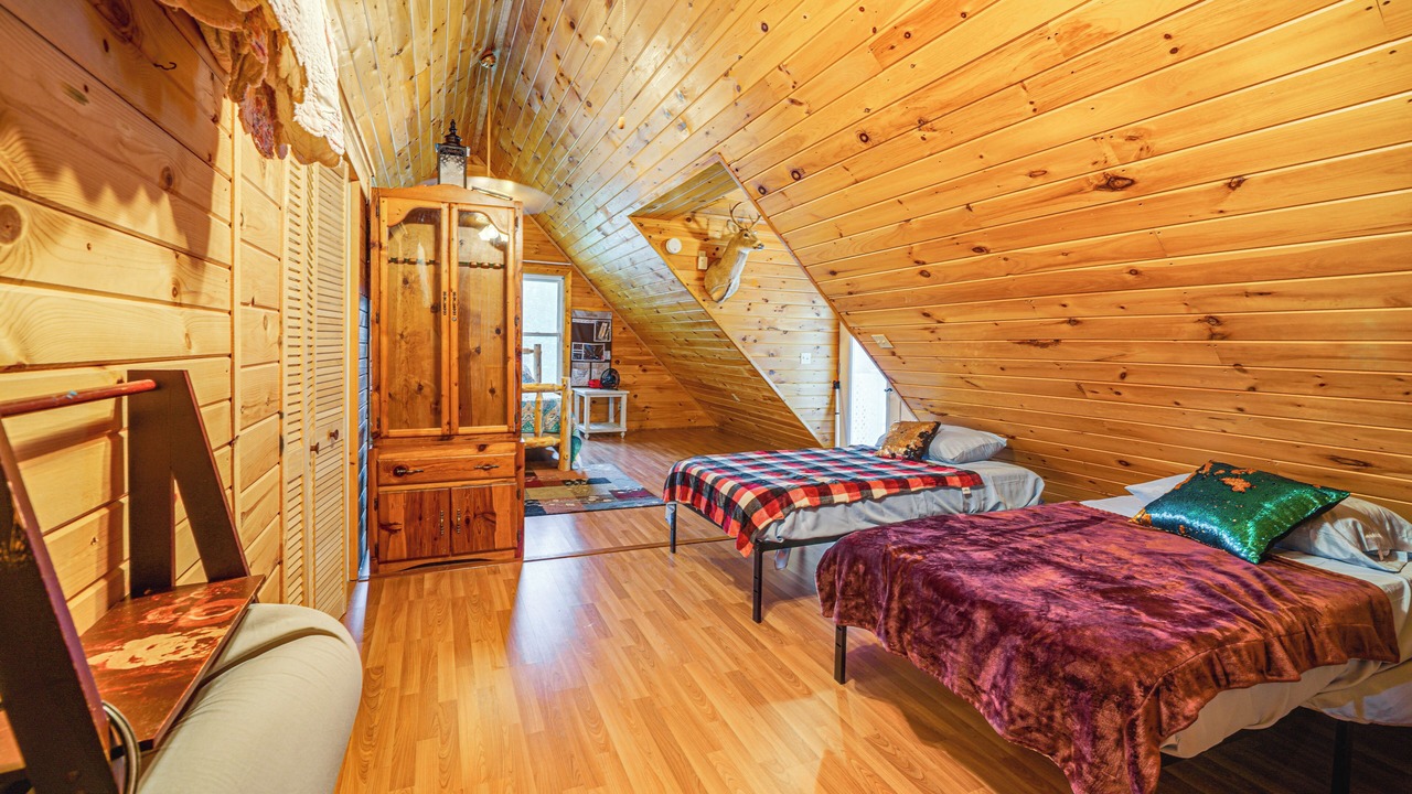 Photo of Bedroom in Adrian