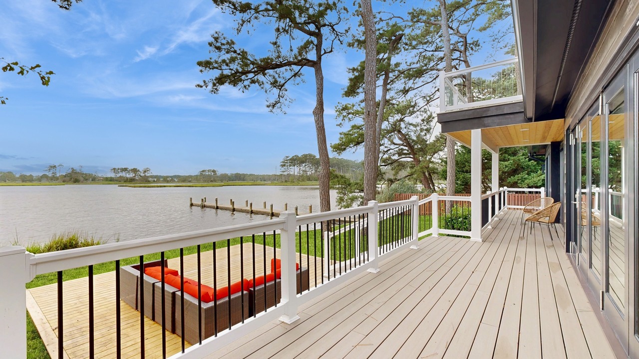 Photo of Patio Balcony in Keen-Wik On the Bay
