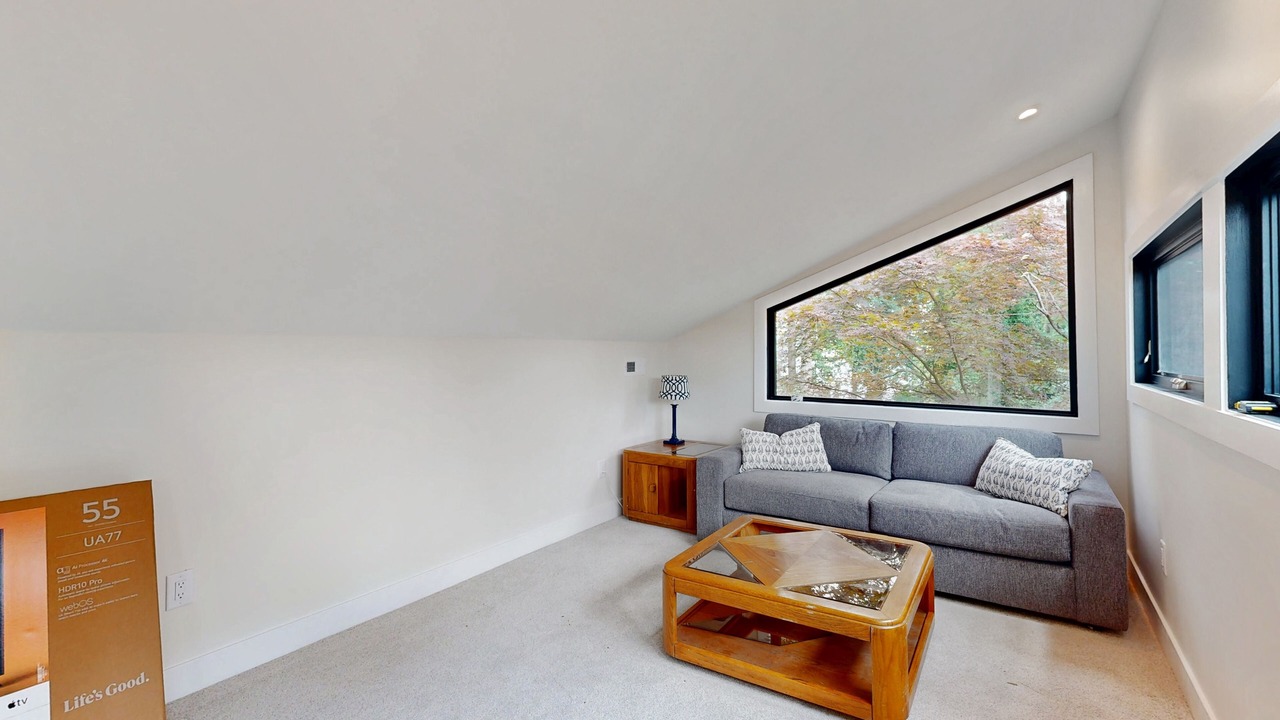 Photo of Livingroom in Keen-Wik On the Bay