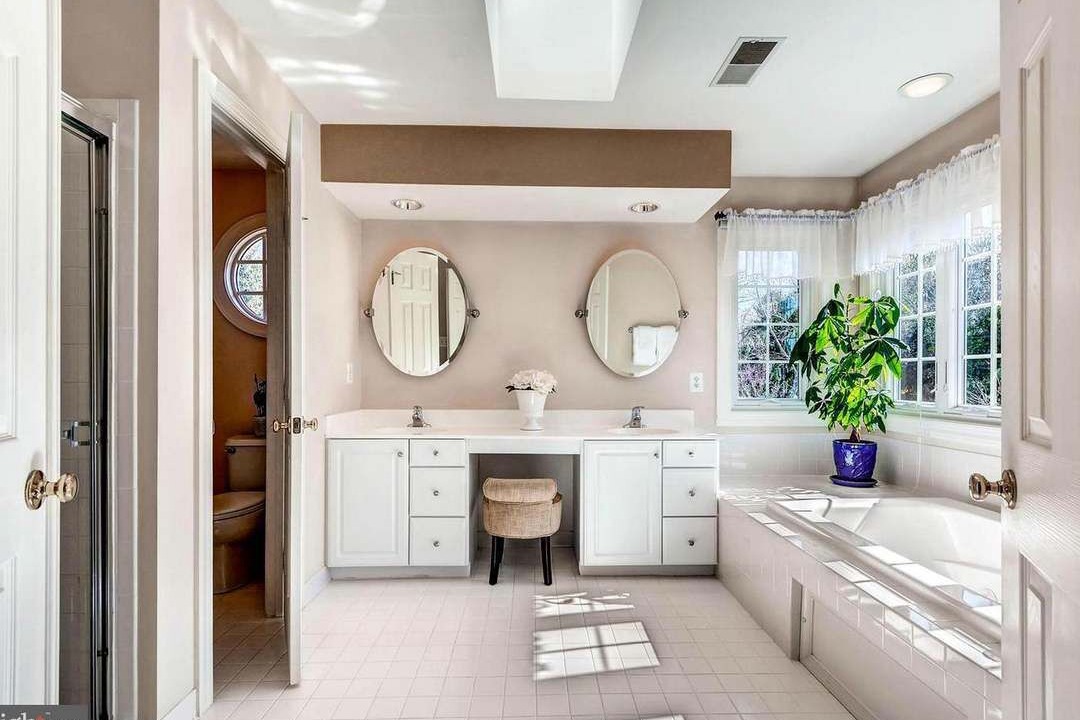Photo of Bathroom in Butler