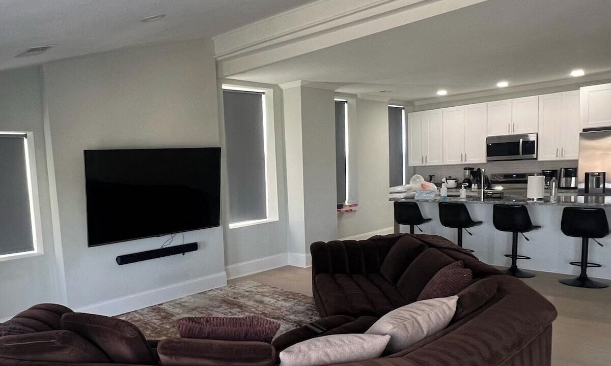 Photo of Livingroom in Downtown Baltimore