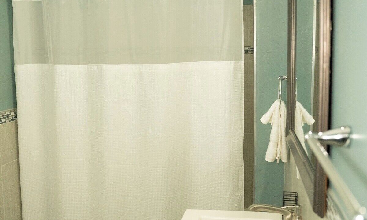 Photo of Bathroom in Downtown Baltimore