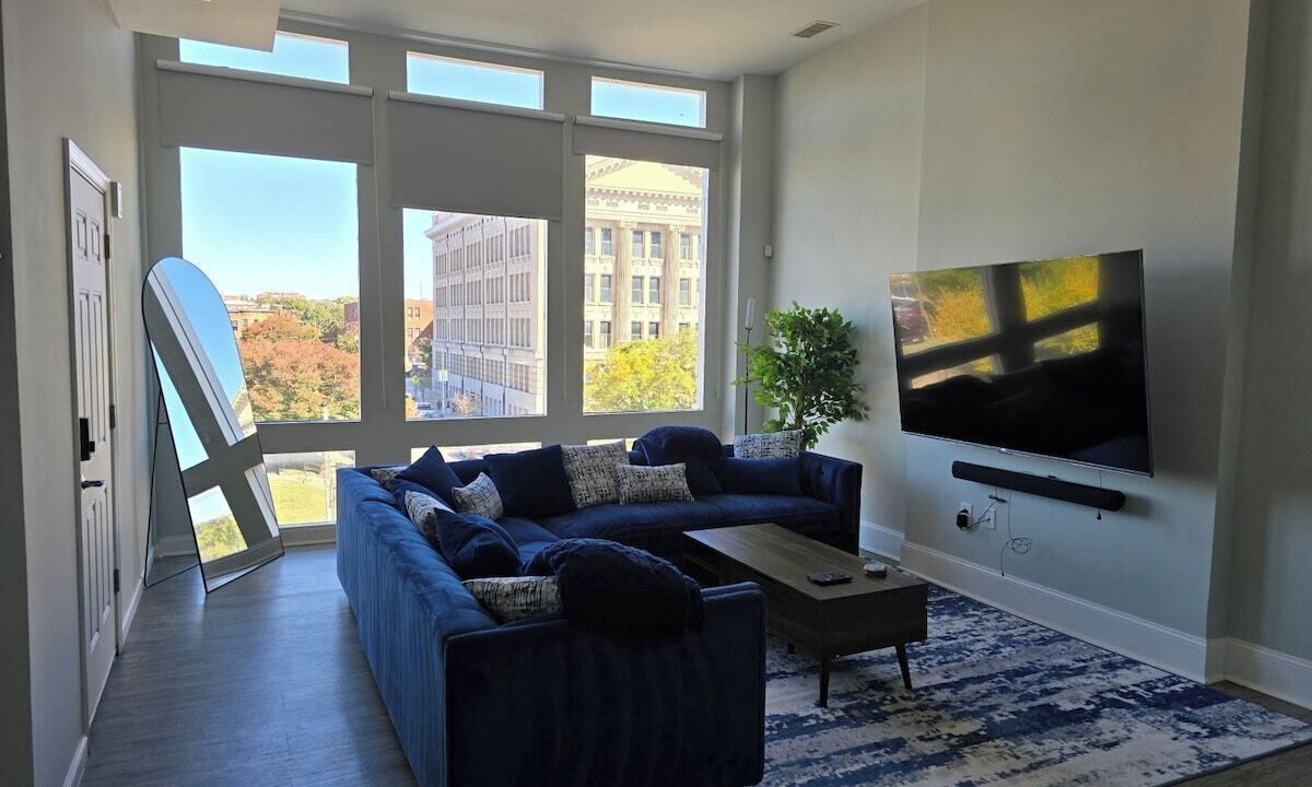Photo of Livingroom in Downtown Baltimore