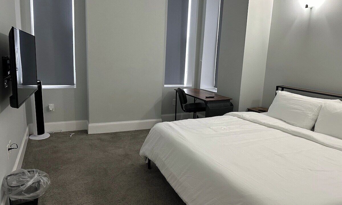 Photo of Bedroom in Downtown Baltimore