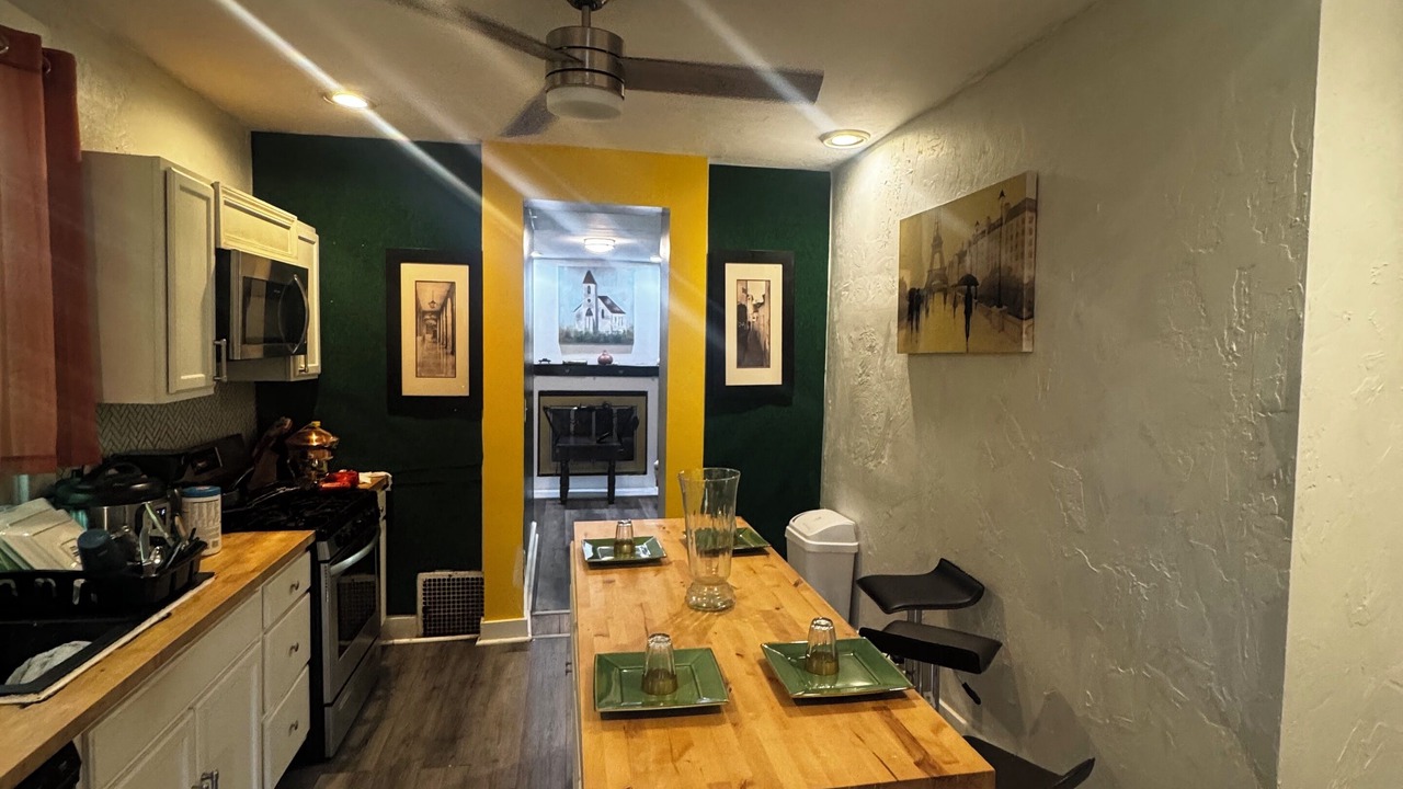 Photo of Kitchen in South Hills