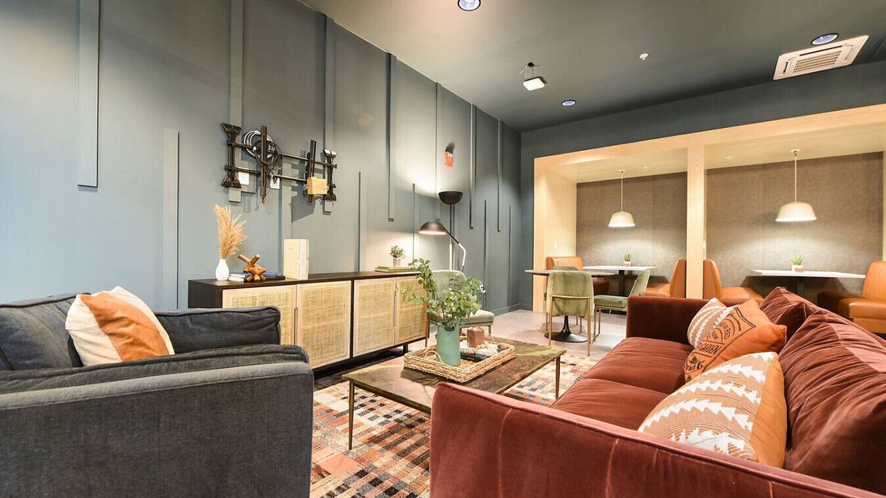 Photo of Livingroom in East Liberty