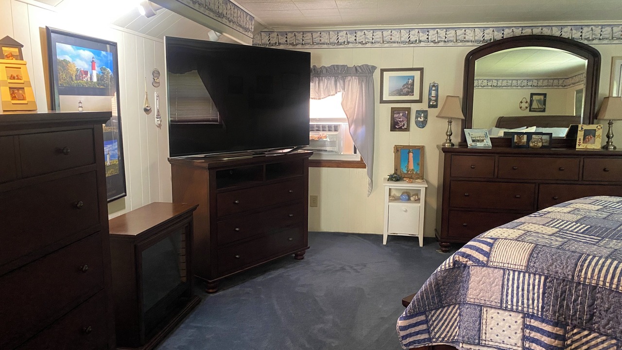 Photo of Bedroom in South Hills
