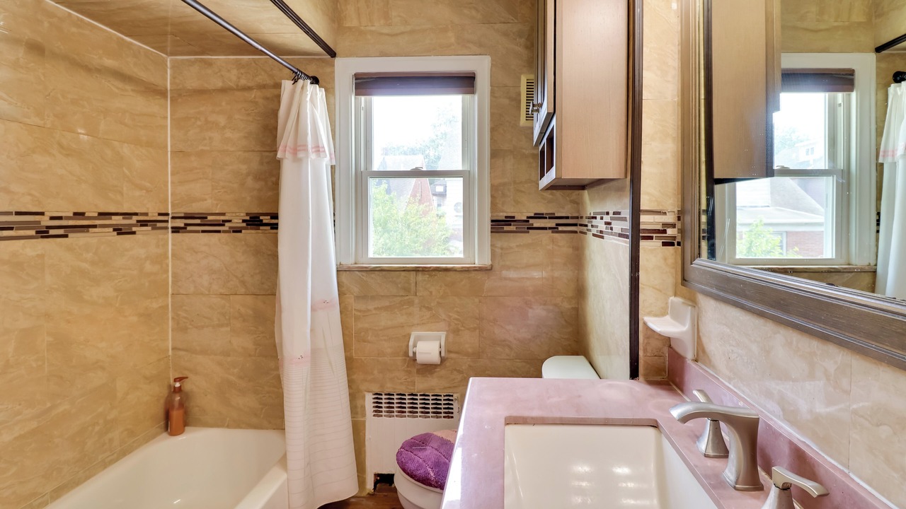 Photo of Bathroom in Hillside