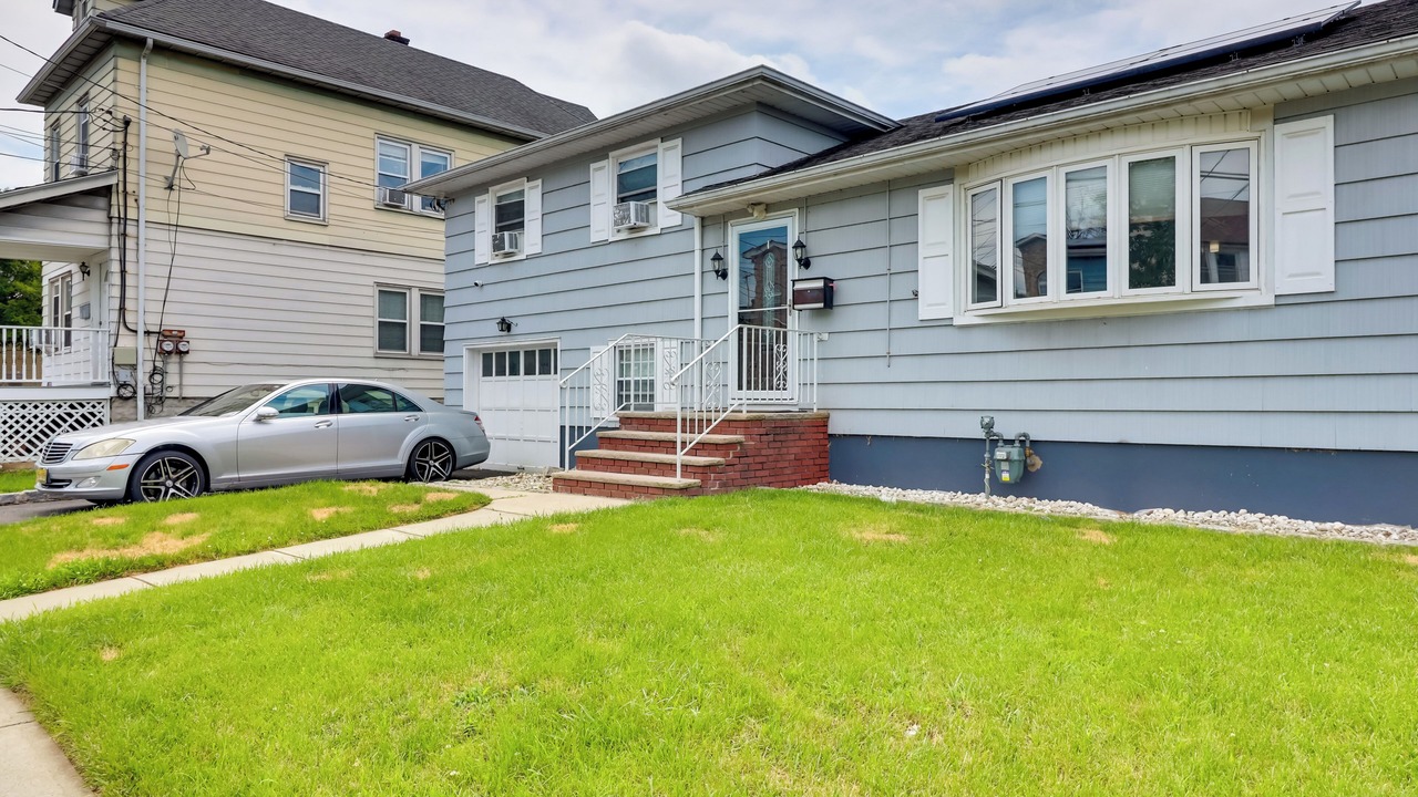 Photo of Outdoor in Hillside