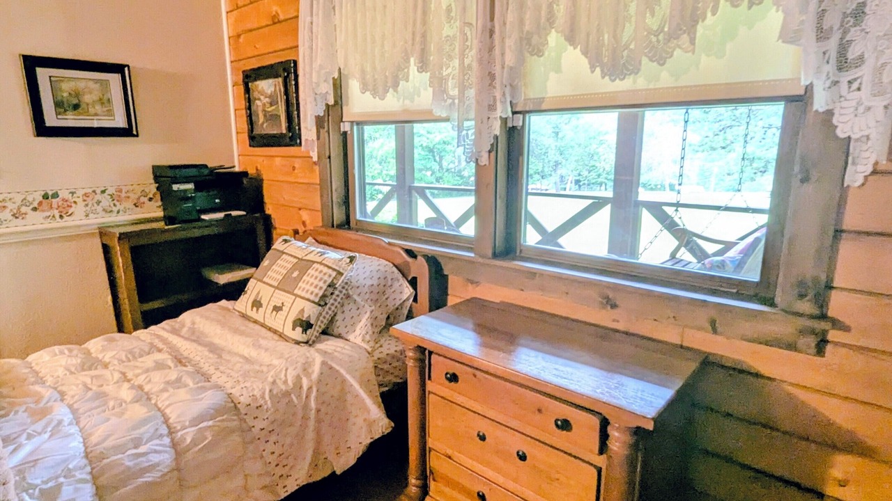 Photo of Bedroom in Nescopeck