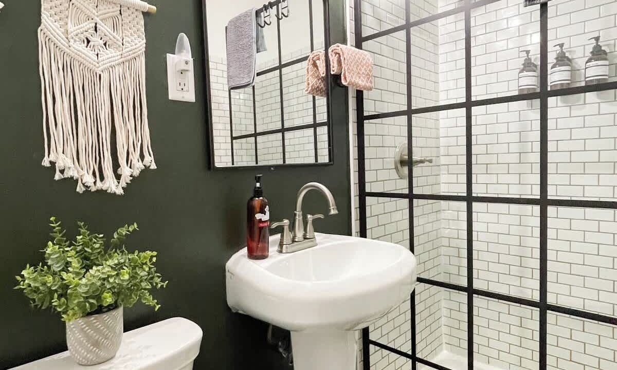 Photo of Bathroom in Lakewood