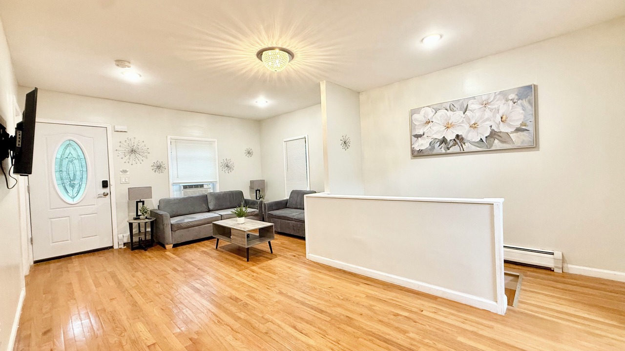 Photo of Bedroom in Montague