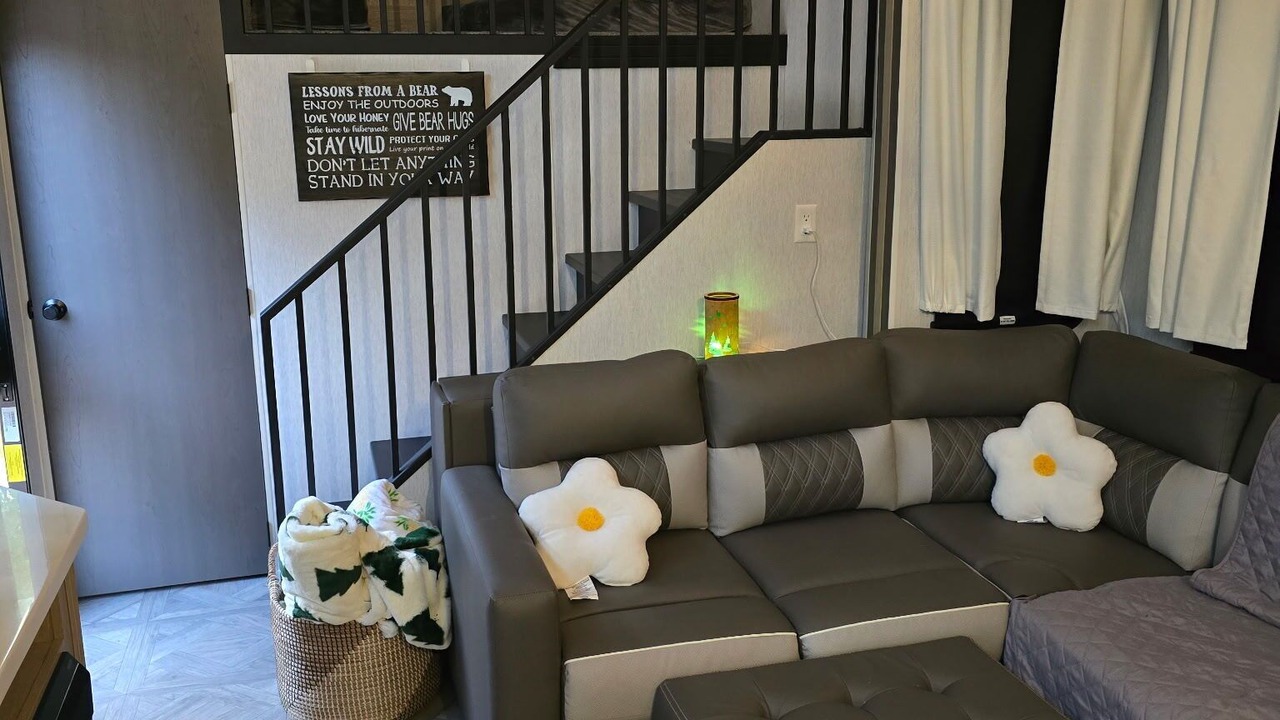 Photo of Livingroom in Antes Fort