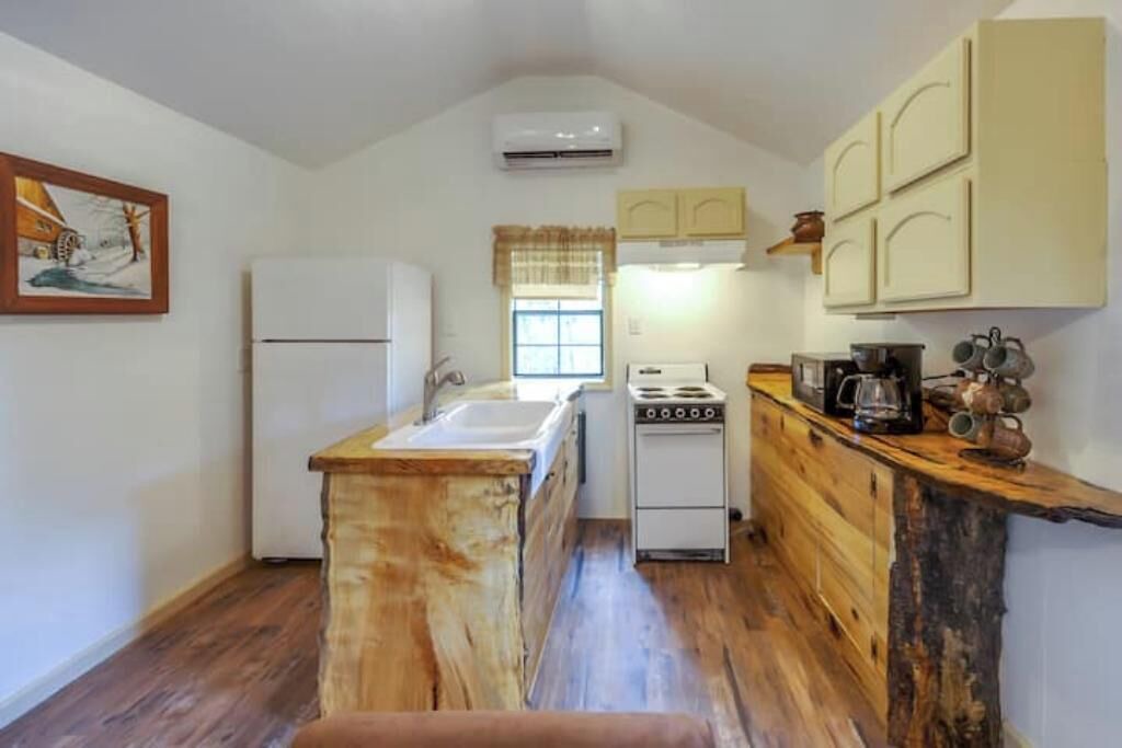 Photo of Kitchen in Luttrell