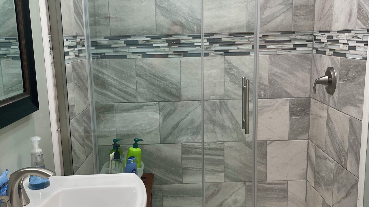 Photo of Bathroom in Warren
