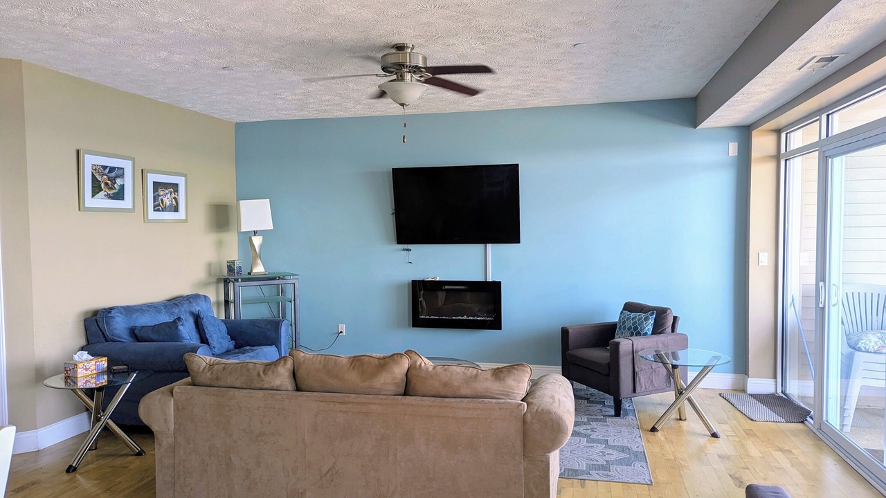 Photo of Livingroom in Geneva-on-the-Lake