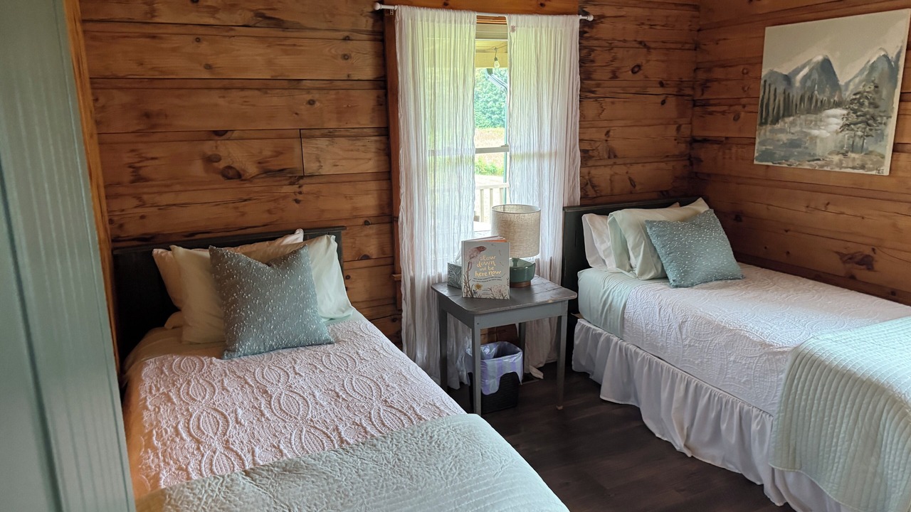 Photo of Bedroom in Wilson Creek