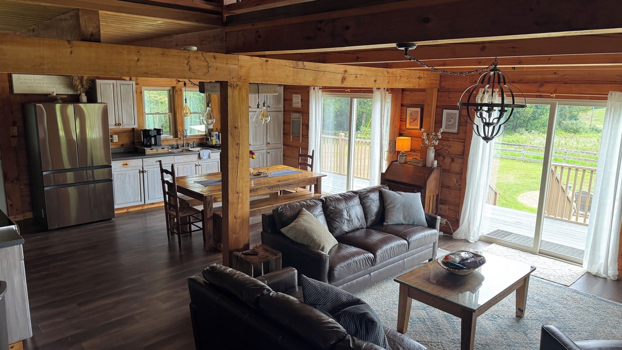 Photo of Livingroom in Wilson Creek