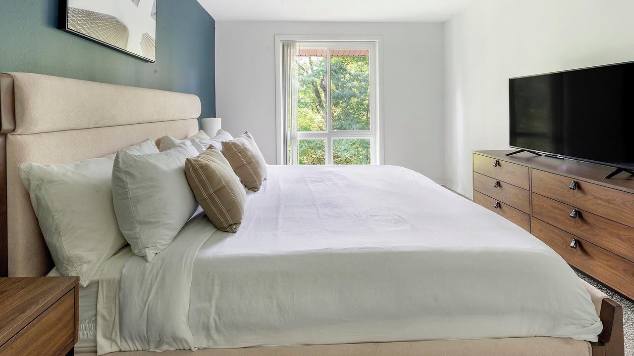 Photo of Bedroom in Greenbelt