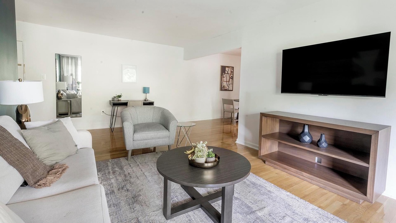 Photo of Livingroom in Greenbelt