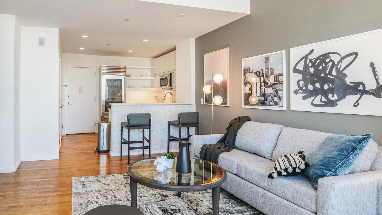 Photo of Livingroom in Northwest Columbus