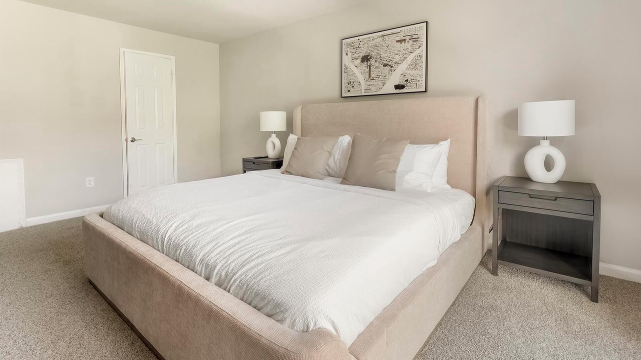 Photo of Bedroom in Greenbelt