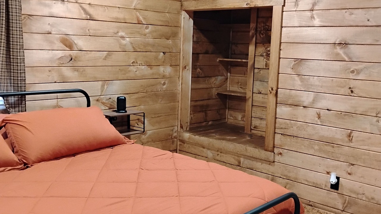 Photo of Bedroom in Creola