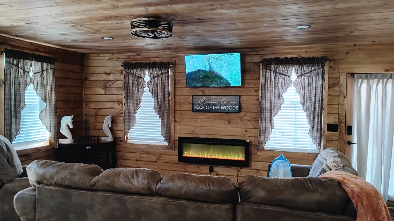 Photo of Livingroom in Creola